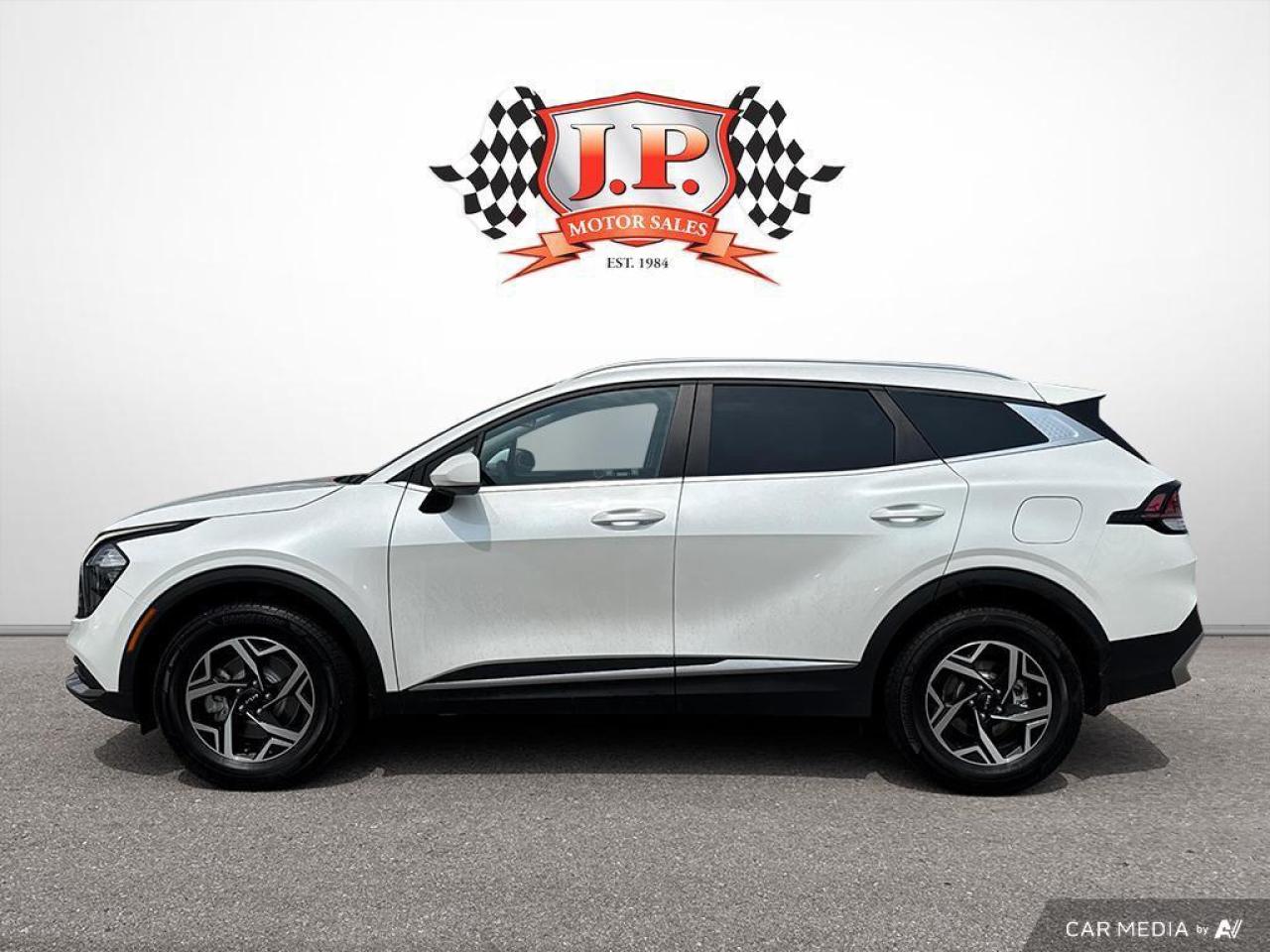 2023 Kia Sportage LX BACKUP CAM   BLUETOOTH   HTD SEATS   KEYLESS EN Photo