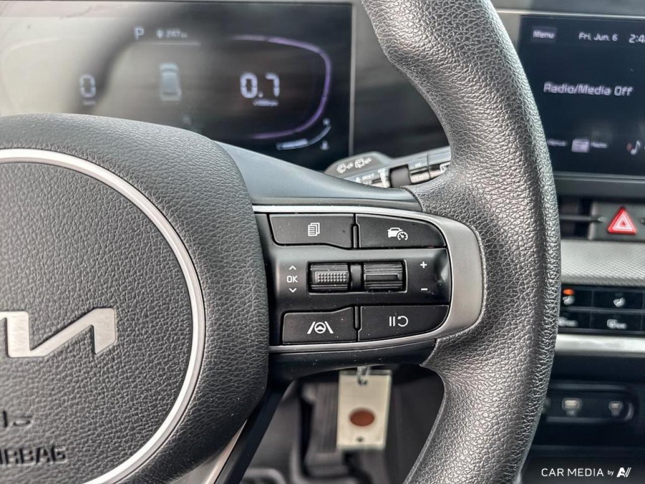 2023 Kia Sportage LX BACKUP CAM   BLUETOOTH   HTD SEATS   KEYLESS EN Photo