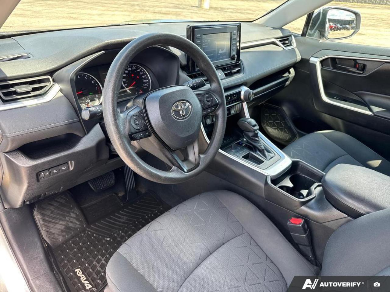 2021 Toyota RAV4 LE BACKUP CAM   BLUETOOTH   HTD SEATS   KEYLESS EN Photo