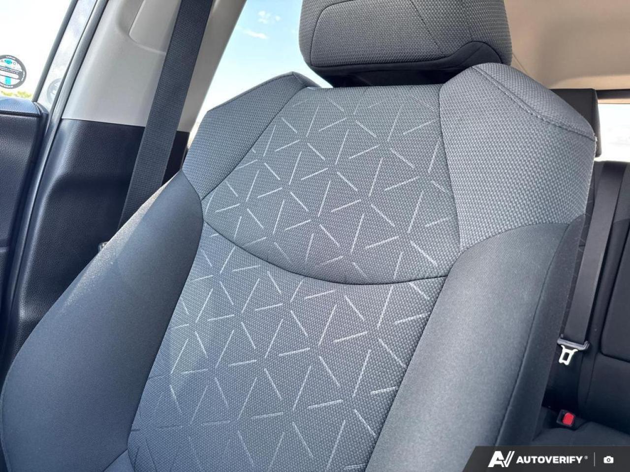 2021 Toyota RAV4 LE BACKUP CAM   BLUETOOTH   HTD SEATS   KEYLESS EN Photo