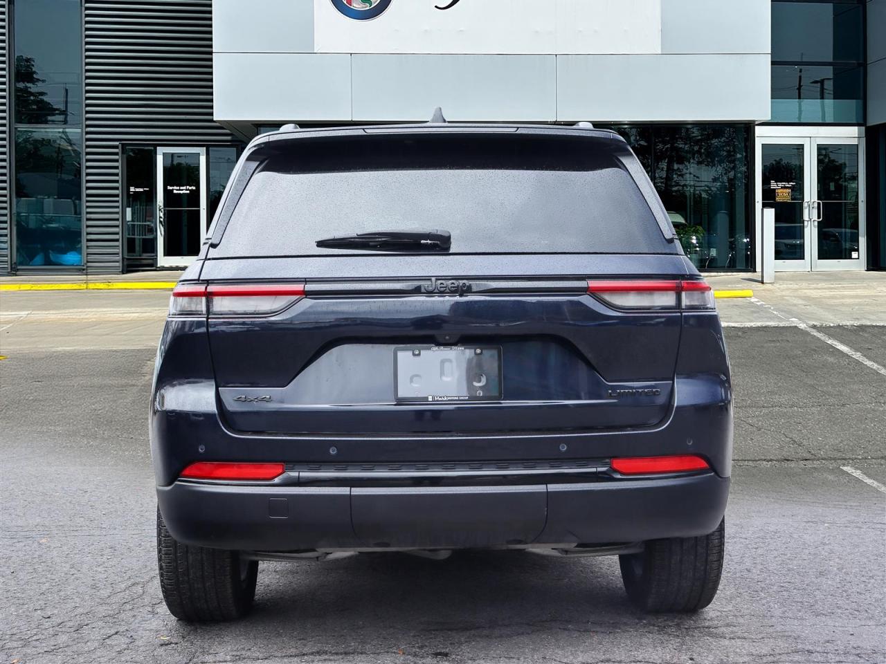 2024 Jeep Grand Cherokee LIMITED 4X4 Photo