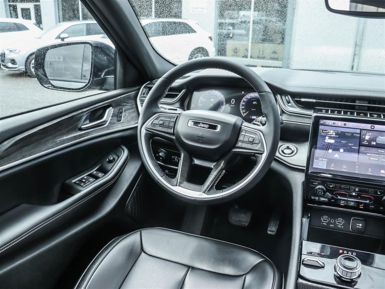 2024 Jeep Grand Cherokee LIMITED 4X4 Photo