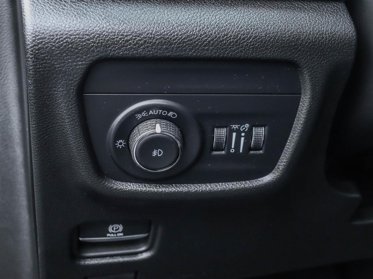 2024 Jeep Grand Cherokee LIMITED 4X4 Photo