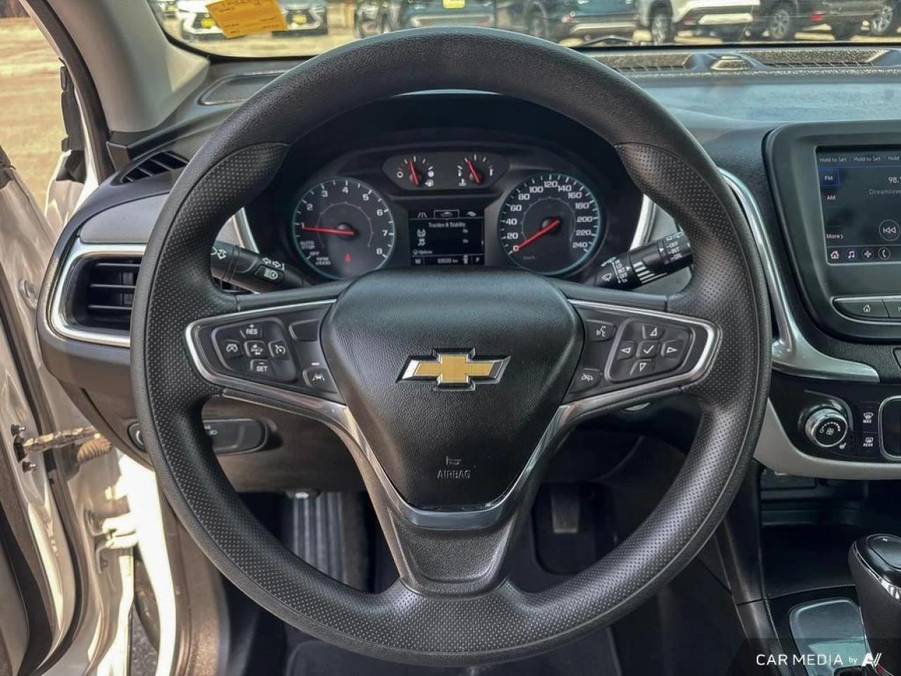 2023 Chevrolet Equinox LS BACKUP CAM   BLUETOOTH   HTD SEATS   KEYLESS EN Photo