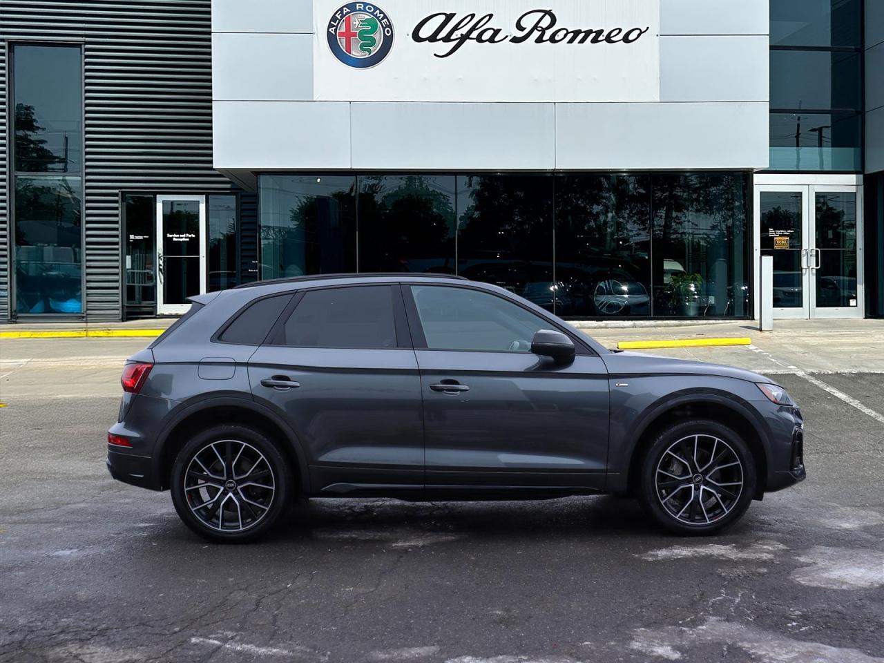 2022 Audi Q5 45 2.0T Progressiv quattro 7sp S Tronic Photo