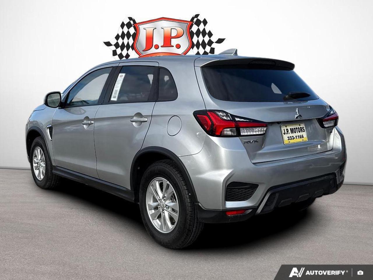 2022 Mitsubishi RVR SE BACKUP CAM   BLUETOOTH   HTD SEATS   KEYLESS EN Photo3