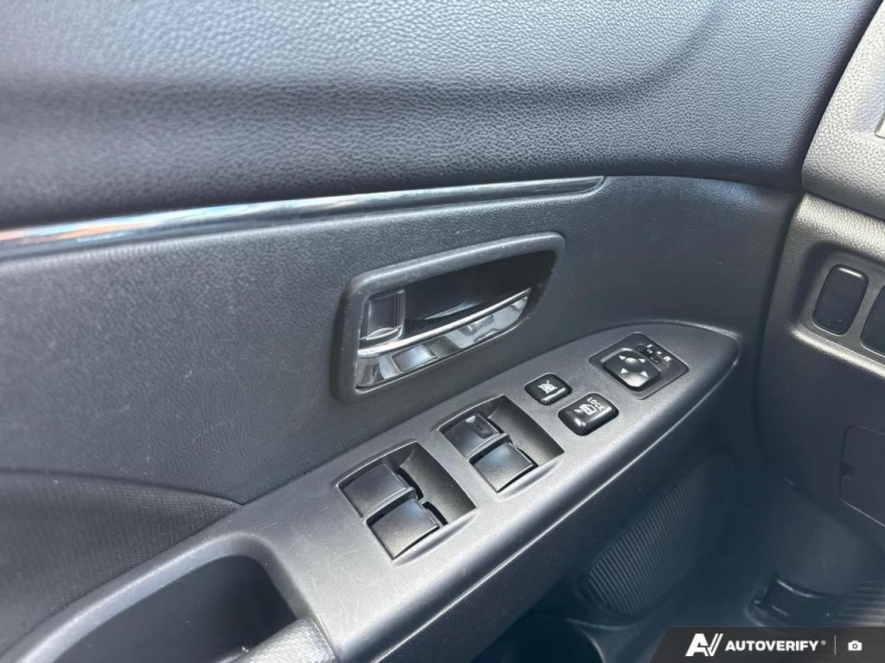 2022 Mitsubishi RVR SE BACKUP CAM   BLUETOOTH   HTD SEATS   KEYLESS EN Photo