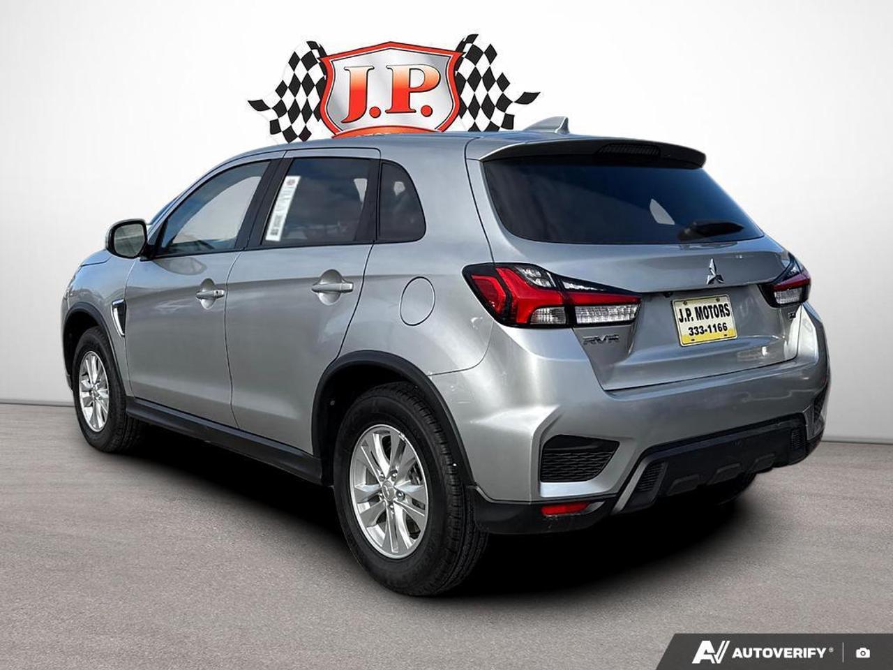 2022 Mitsubishi RVR SE BACKUP CAM   BLUETOOTH   HTD SEATS   KEYLESS EN Photo3