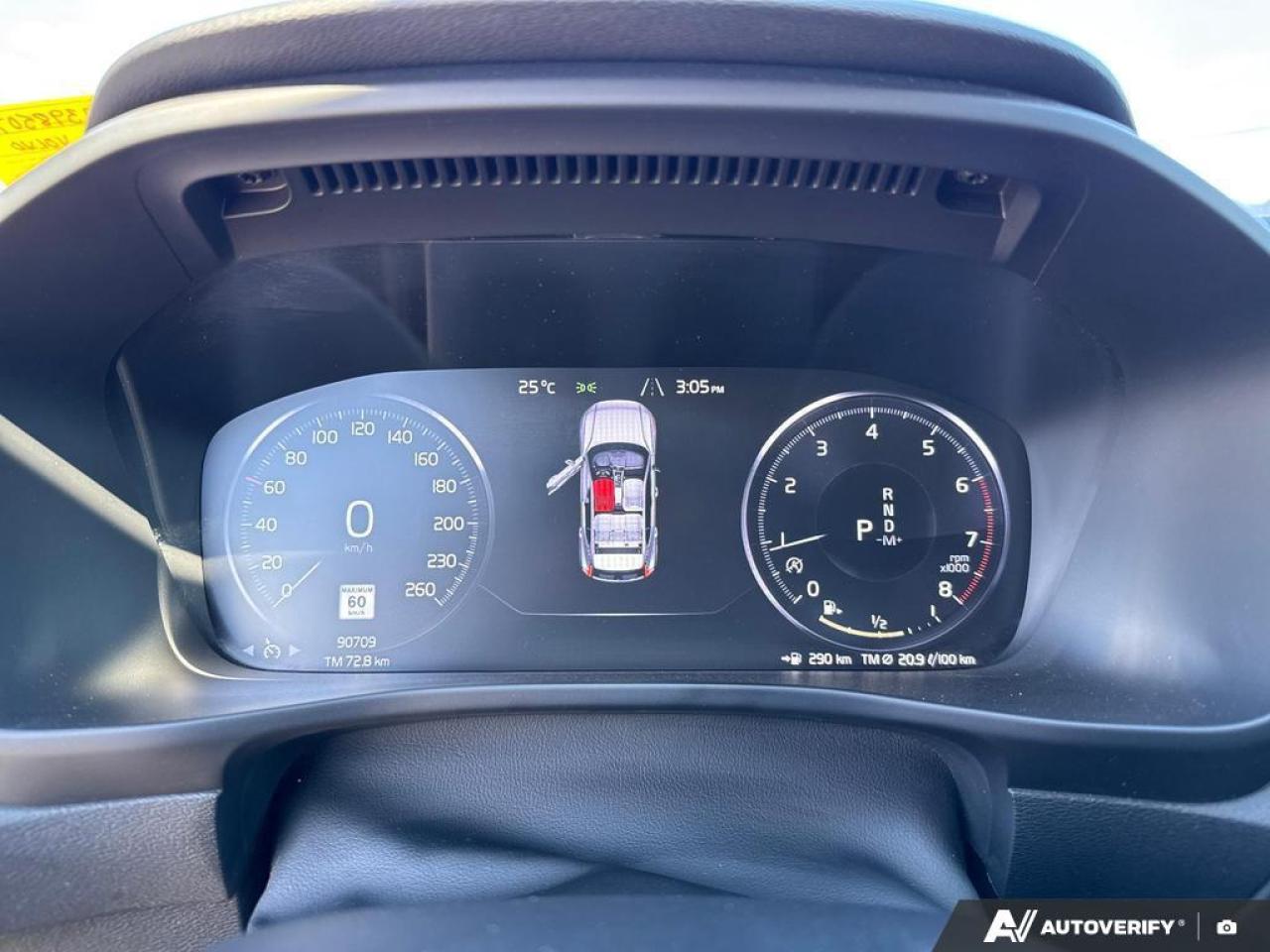 2021 Volvo XC40 T5 Momentum BACKUP CAM   BLUETOOTH   HTD SEATS   K Photo