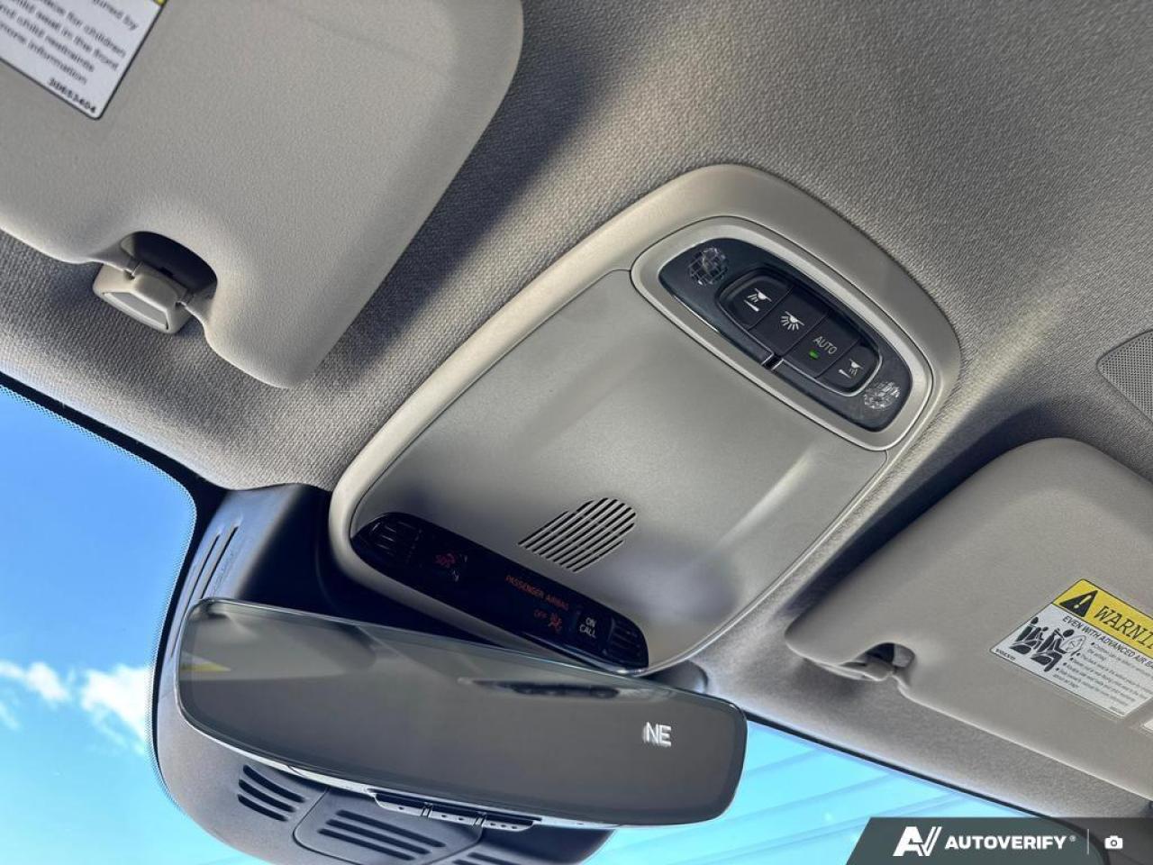 2021 Volvo XC40 T5 Momentum BACKUP CAM   BLUETOOTH   HTD SEATS   K Photo