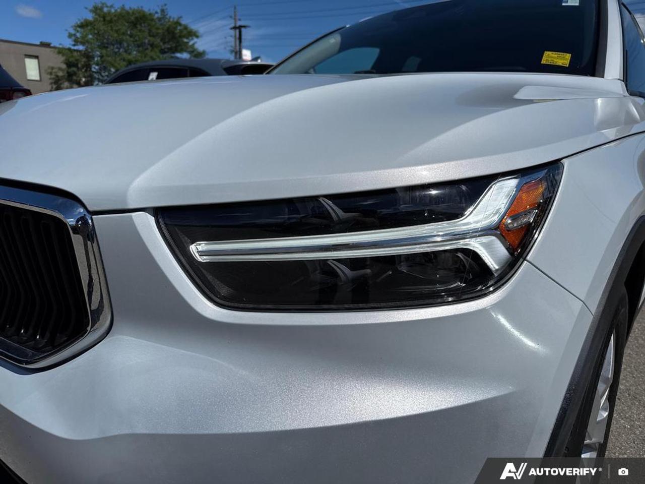 2021 Volvo XC40 T5 Momentum BACKUP CAM   BLUETOOTH   HTD SEATS   K Photo