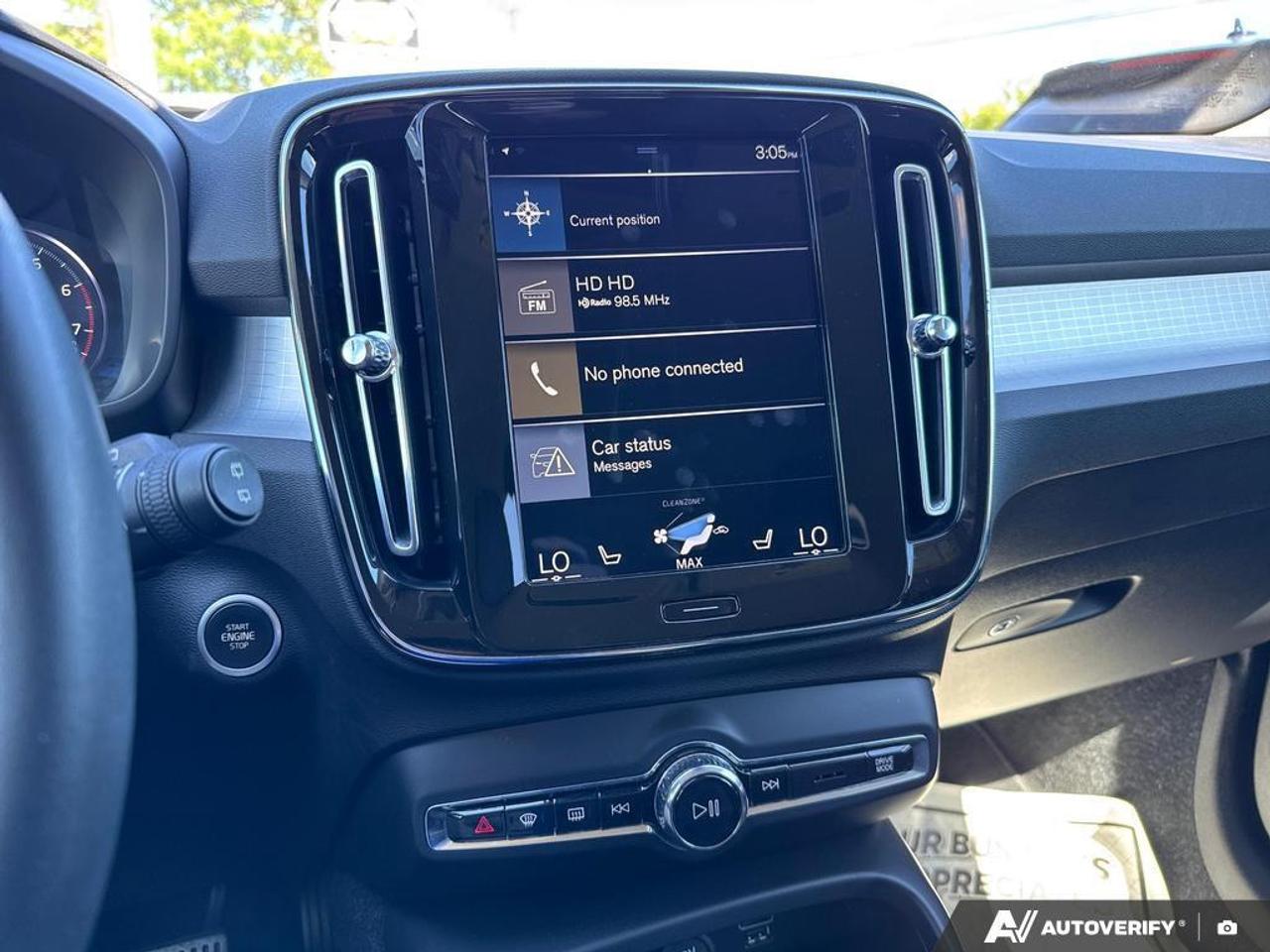 2021 Volvo XC40 T5 Momentum BACKUP CAM   BLUETOOTH   HTD SEATS   K Photo