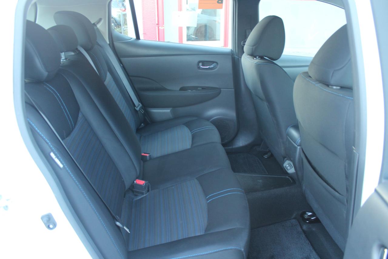 2023 Nissan Leaf SV Hatchback, Safety Certified Photo