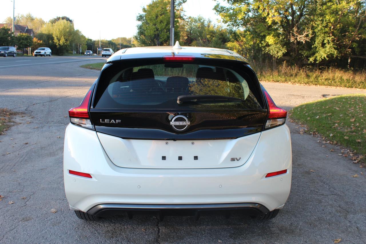 2023 Nissan Leaf SV Hatchback, Safety Certified Photo3