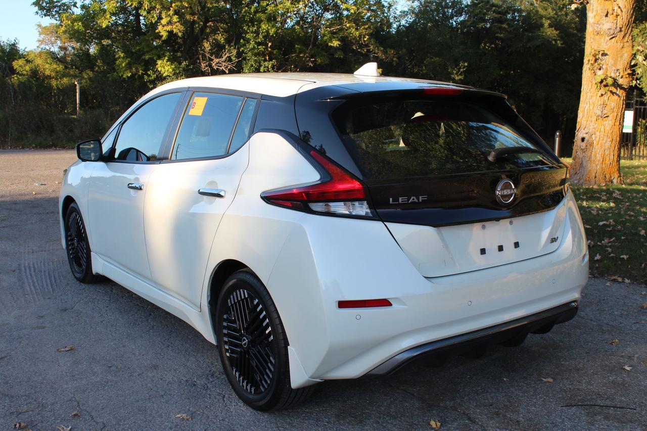 2023 Nissan Leaf SV Hatchback, Safety Certified Photo