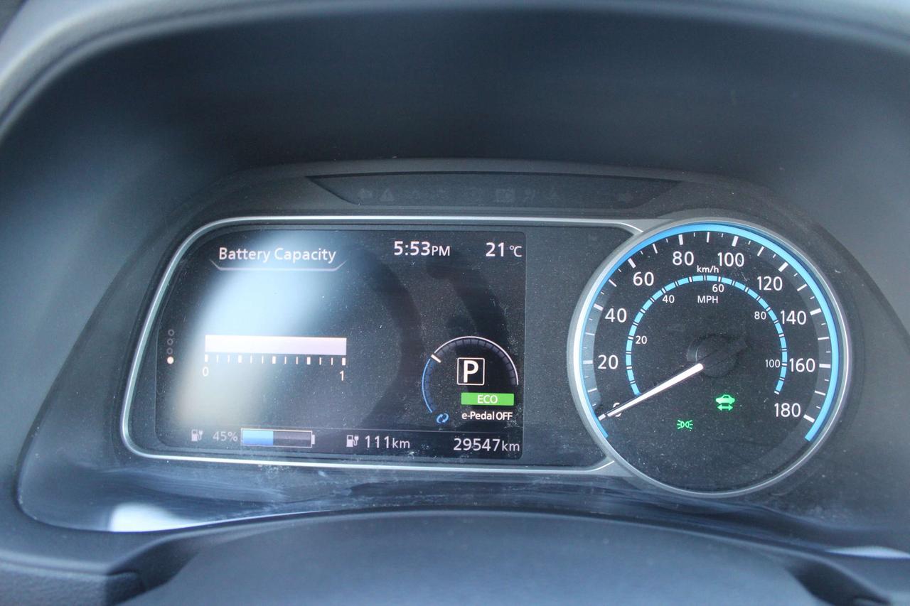 2023 Nissan Leaf SV Hatchback, Safety Certified Photo