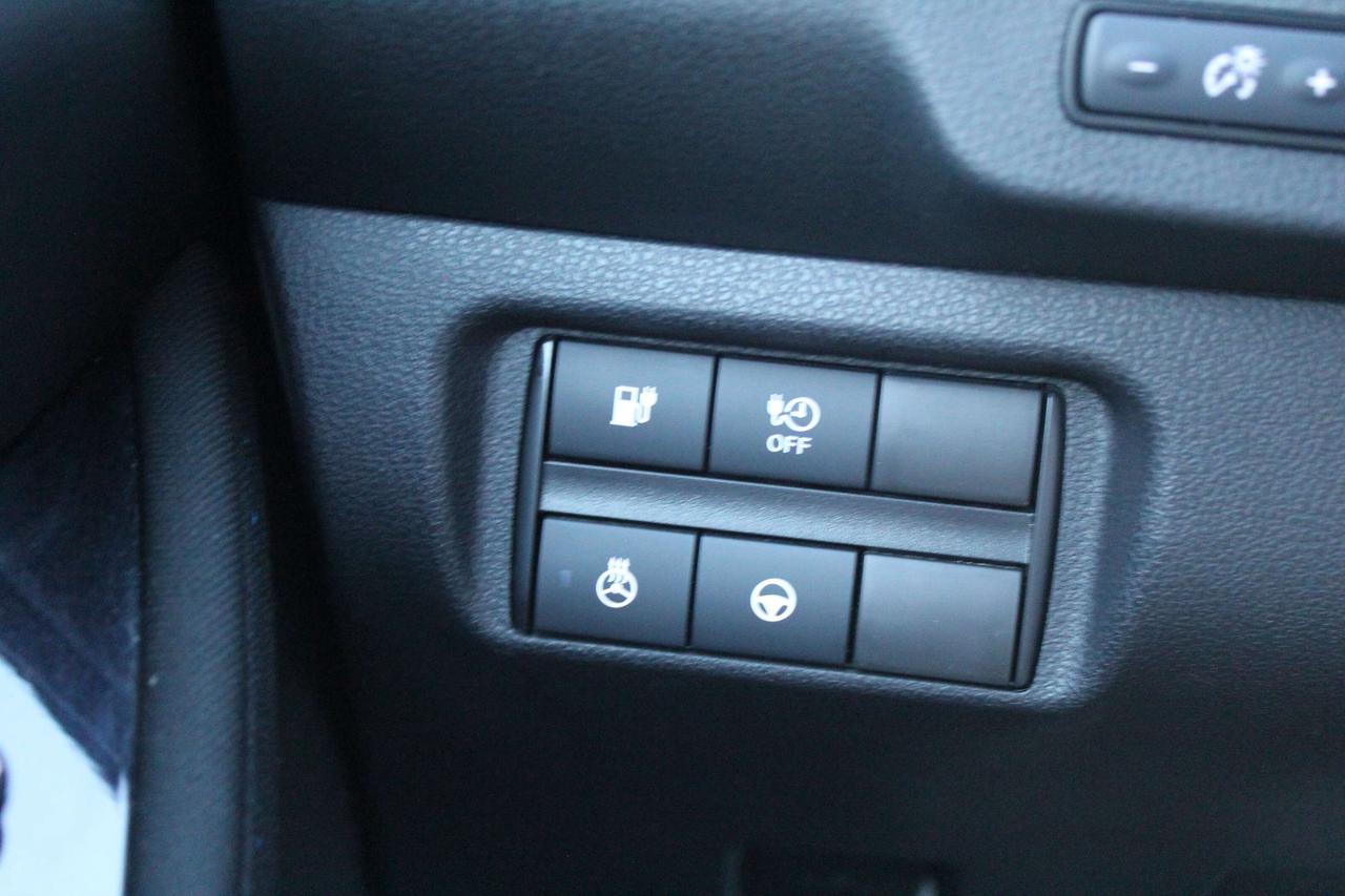 2023 Nissan Leaf SV Hatchback, Safety Certified Photo