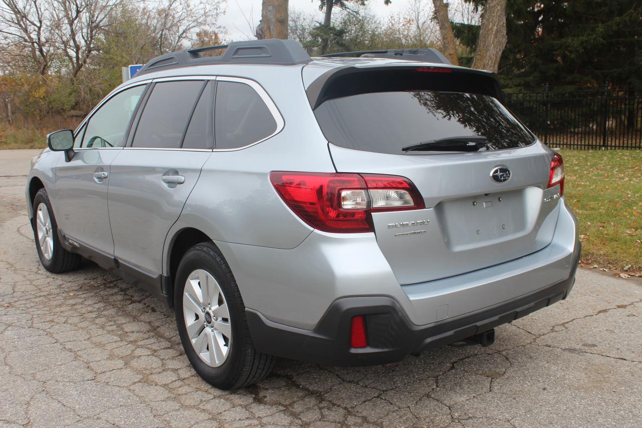 2018 Subaru Outback 2.5i Touring, No Accidents, One Owner Photo
