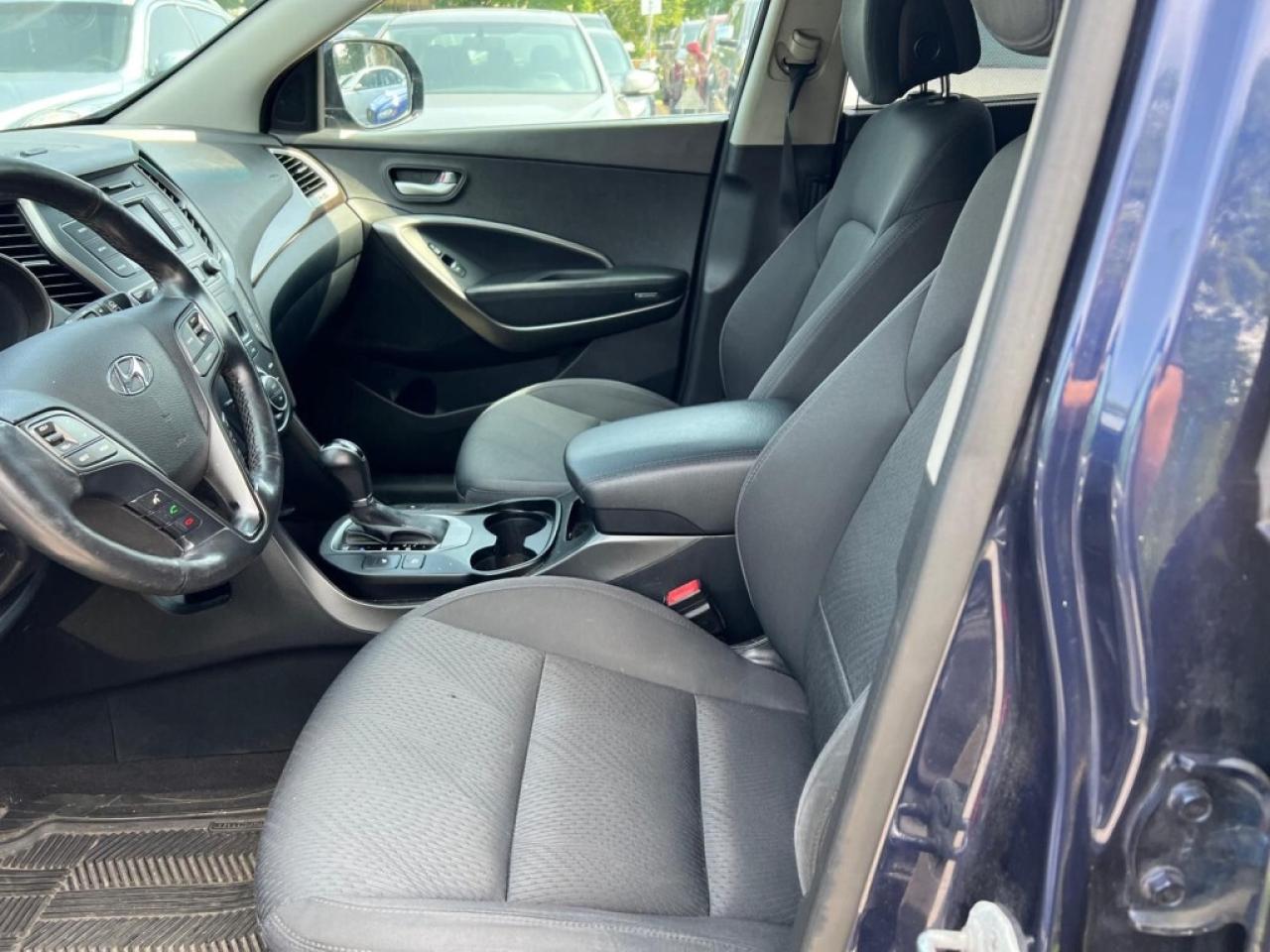 2017 Hyundai Santa Fe SE 4dr All-wheel Drive Automatic Photo