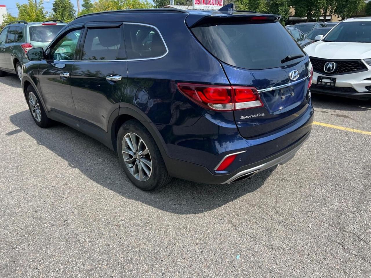 2017 Hyundai Santa Fe SE 4dr All-wheel Drive Automatic Photo