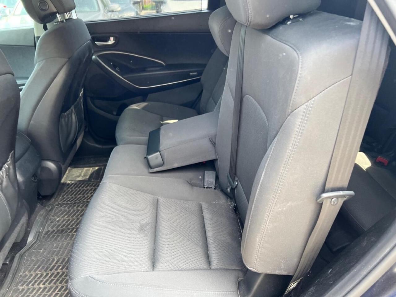 2017 Hyundai Santa Fe SE 4dr All-wheel Drive Automatic Photo