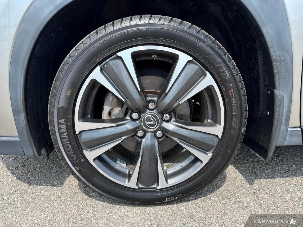 2019 Lexus UX 250H HYBRID   BACKUP CAM   BLUETOOTH   HTD SEATS   KEYL Photo