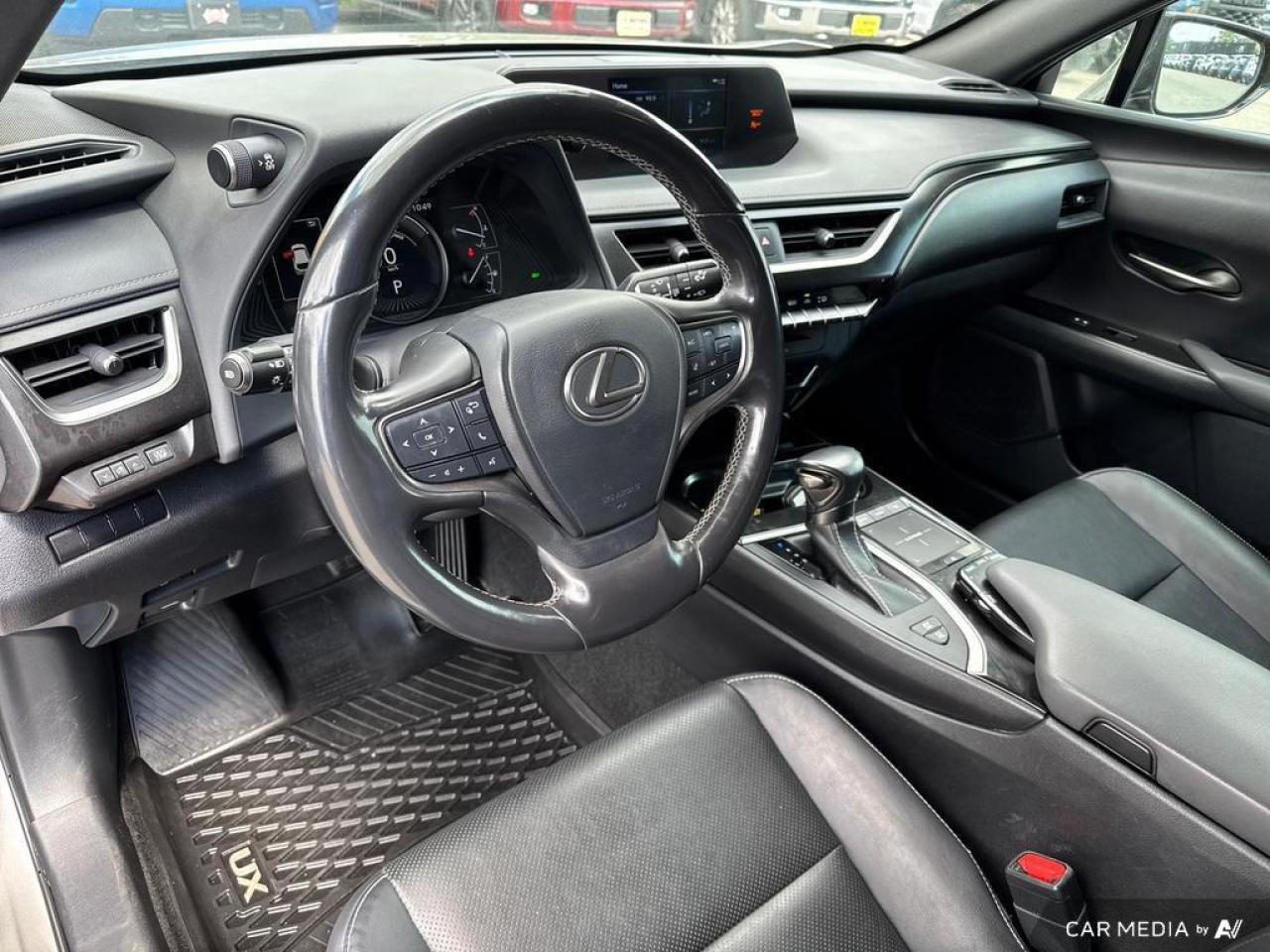 2019 Lexus UX 250H HYBRID   BACKUP CAM   BLUETOOTH   HTD SEATS   KEYL Photo