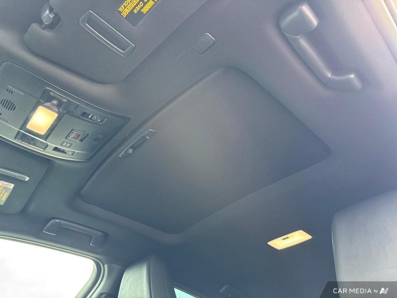 2019 Lexus UX 250H HYBRID   BACKUP CAM   BLUETOOTH   HTD SEATS   KEYL Photo