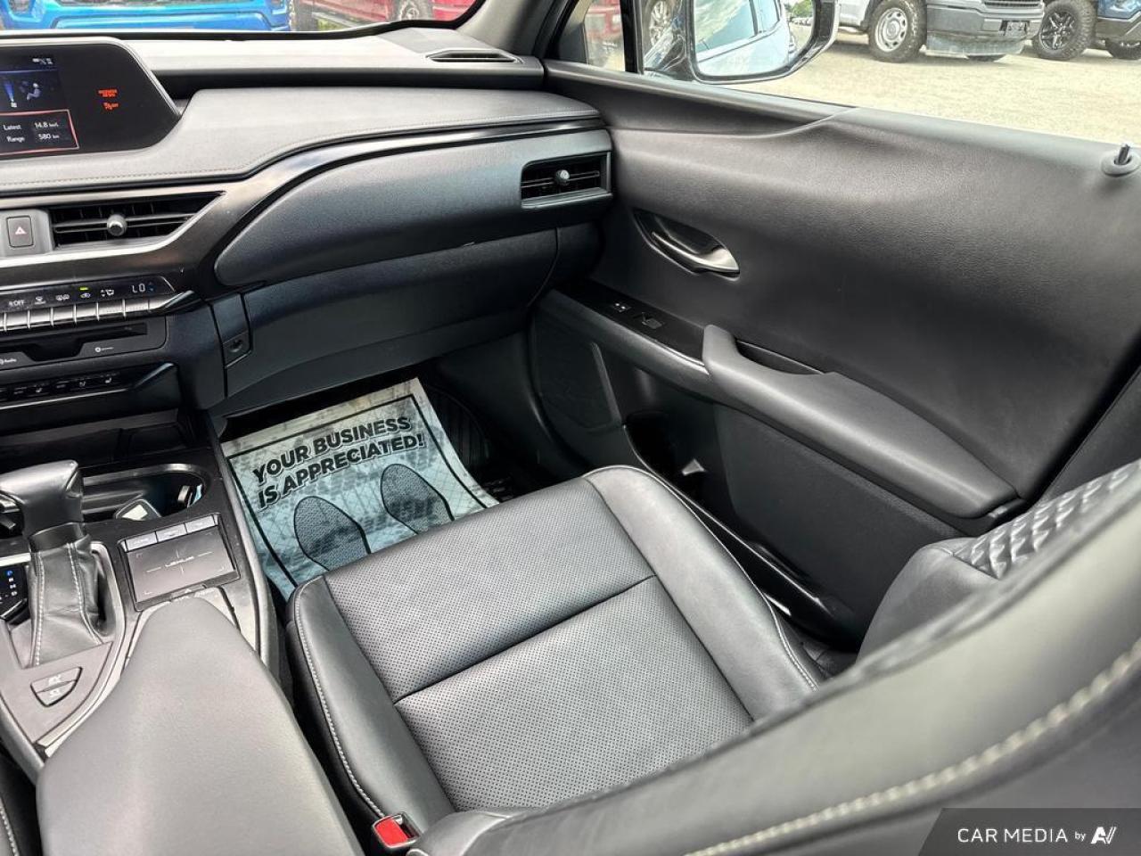 2019 Lexus UX 250H HYBRID   BACKUP CAM   BLUETOOTH   HTD SEATS   KEYL Photo