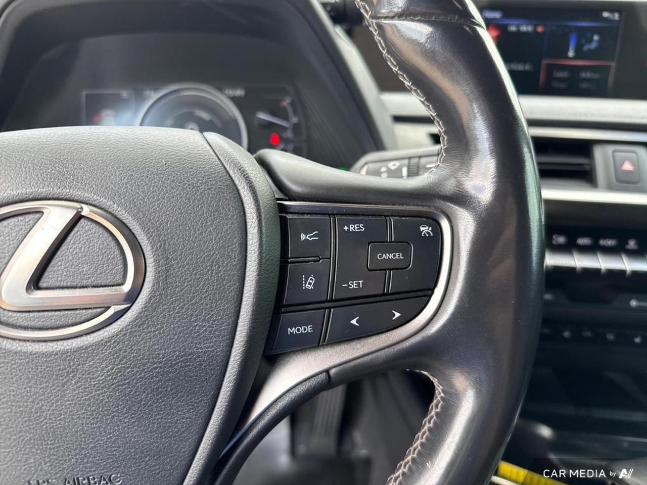 2019 Lexus UX 250H HYBRID   BACKUP CAM   BLUETOOTH   HTD SEATS   KEYL Photo