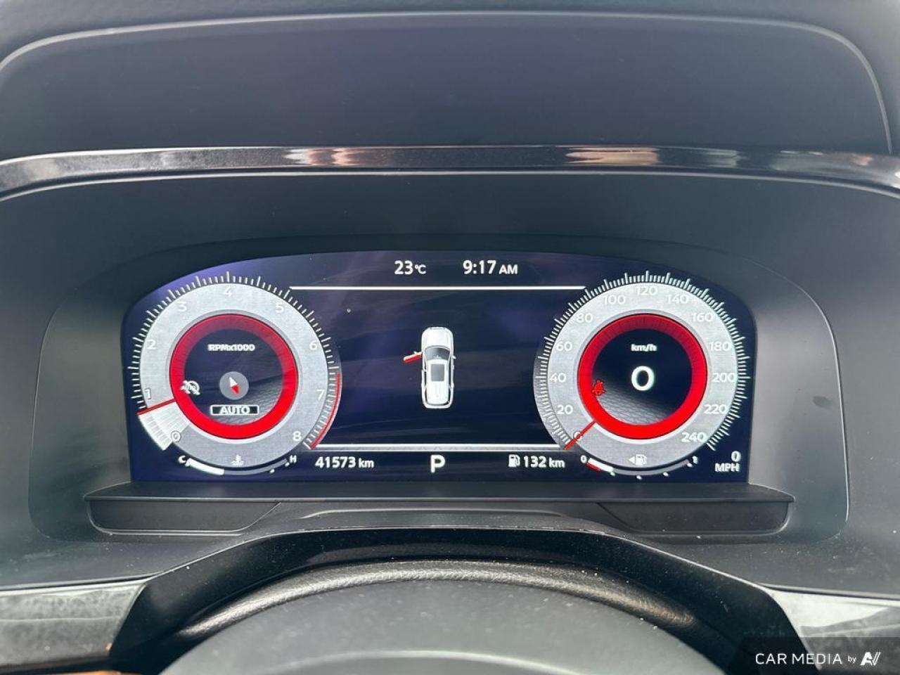 2024 Nissan Pathfinder Platinum BACKUP CAM   BLUETOOTH   HTD & CLD SEATS Photo