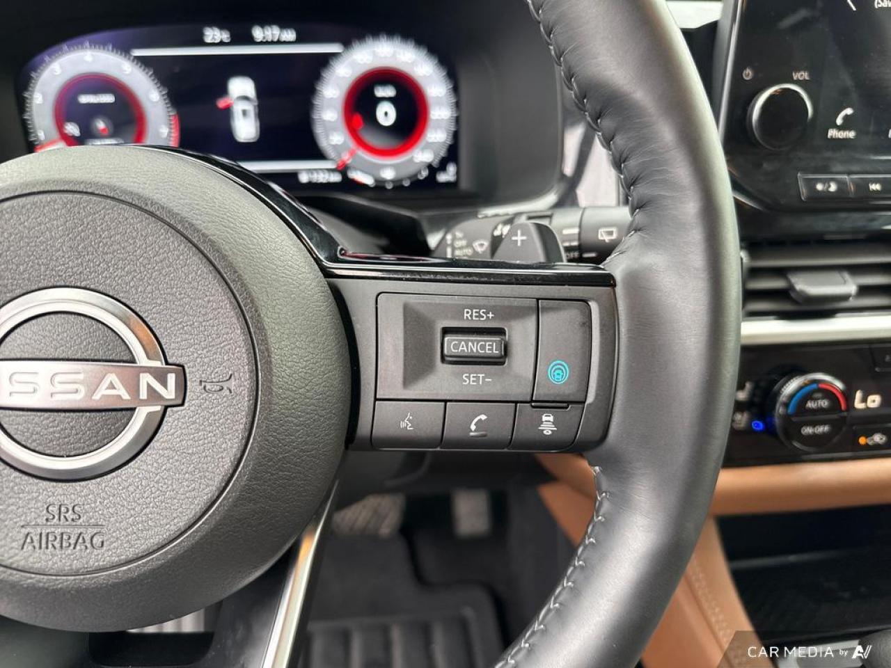 2024 Nissan Pathfinder Platinum BACKUP CAM   BLUETOOTH   HTD & CLD SEATS Photo