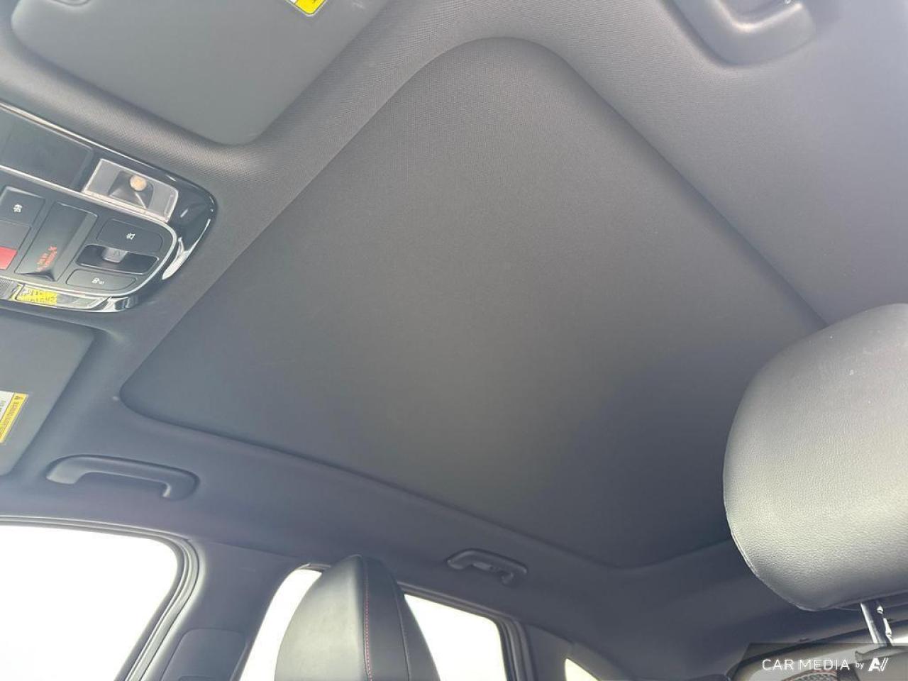 2022 Hyundai Tucson N Line BACKUP CAM   BLUETOOTH   HTD SEATS   KEYLES Photo