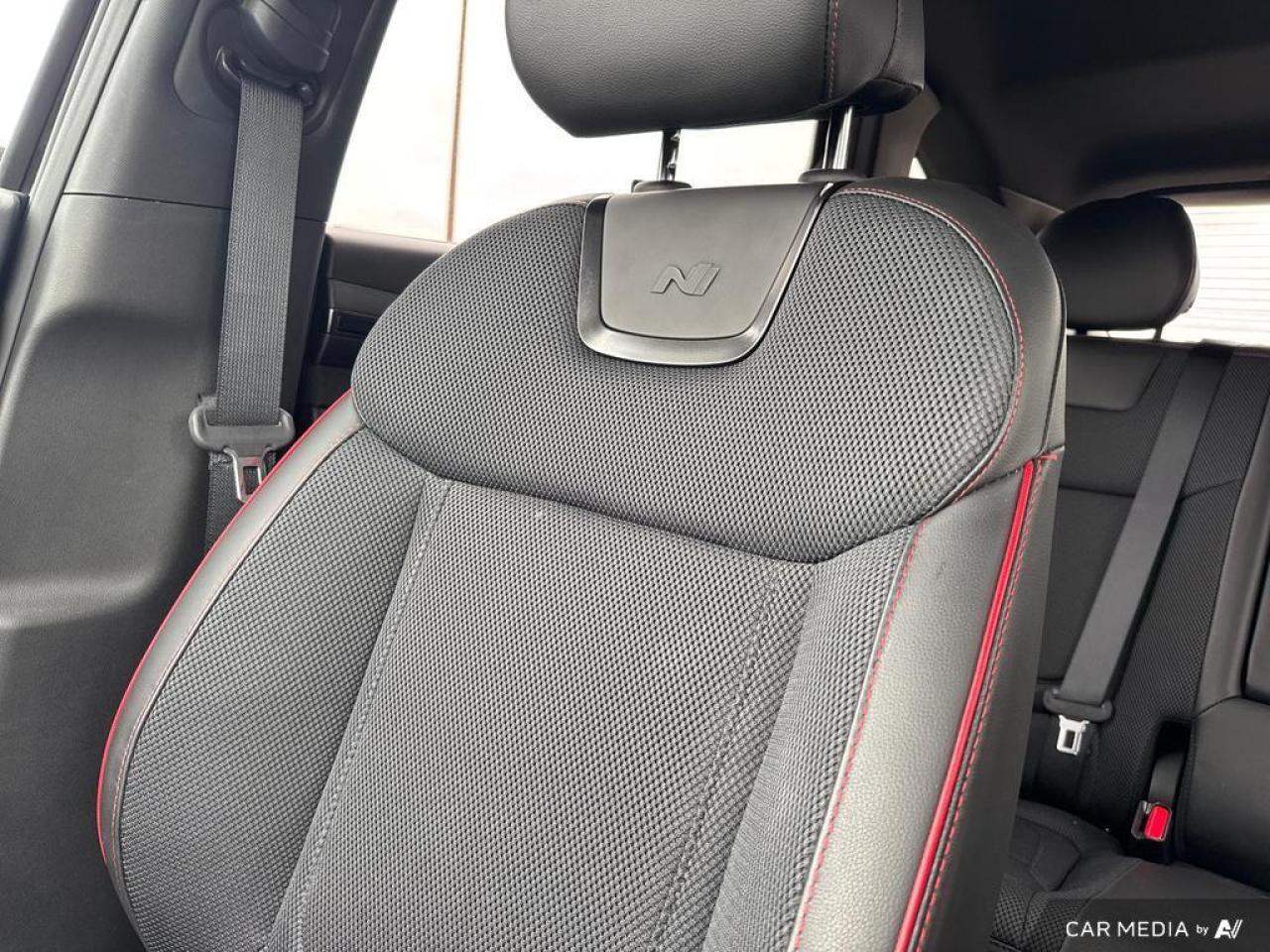 2022 Hyundai Tucson N Line BACKUP CAM   BLUETOOTH   HTD SEATS   KEYLES Photo