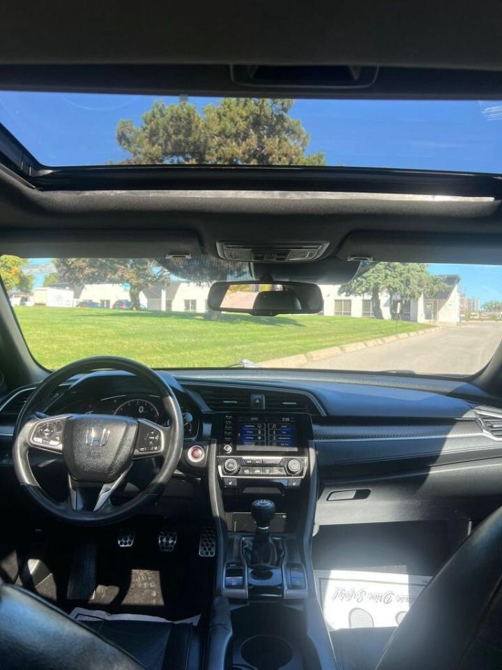 2019 Honda Civic Hatchback Sport Touring Manual Photo