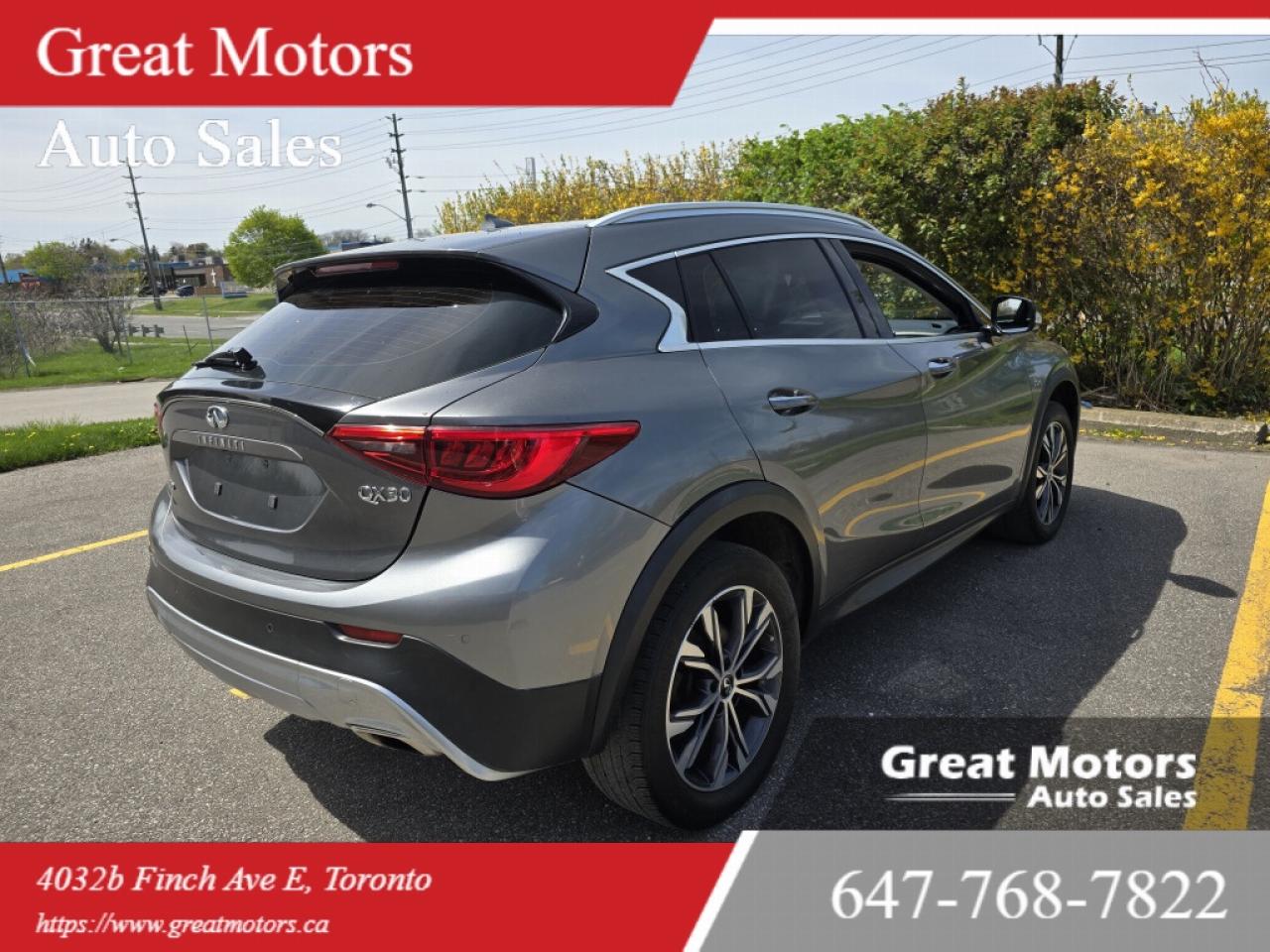 2017 Infiniti QX30 AWD 4dr Photo3