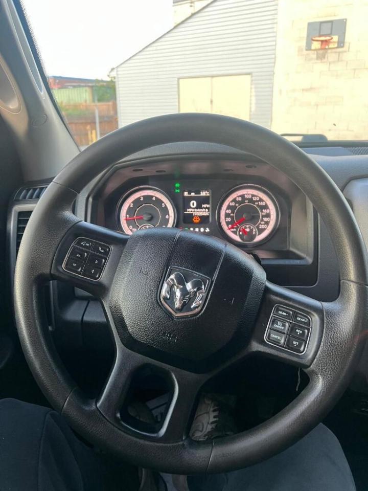 2019 RAM 1500 Classic Express 4x4 Reg Cab 64 Box Photo