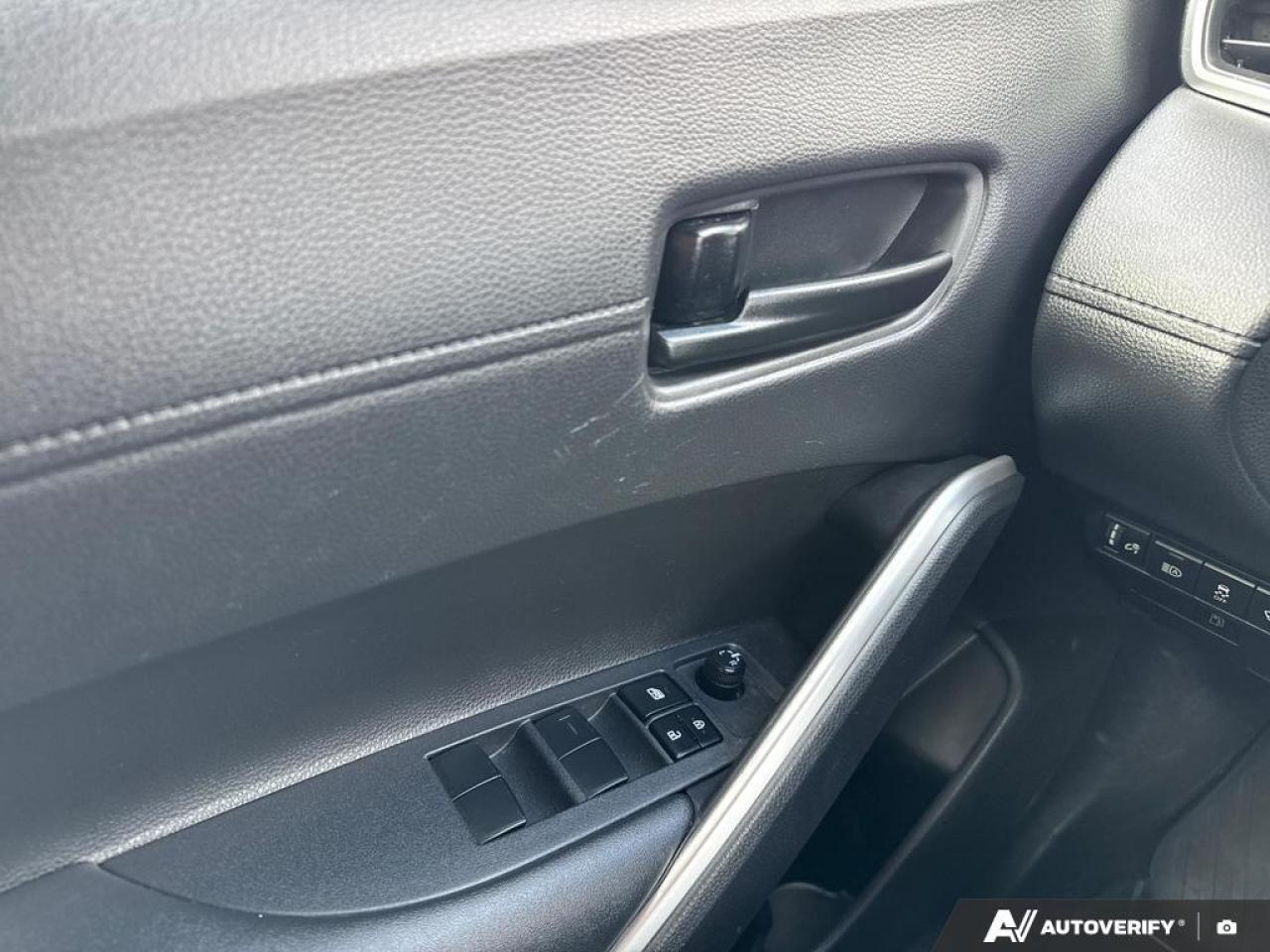 2023 Toyota Corolla Cross SE HYBRID   BACKUP CAM   BLUETOOTH   HTD SEATS   K Photo