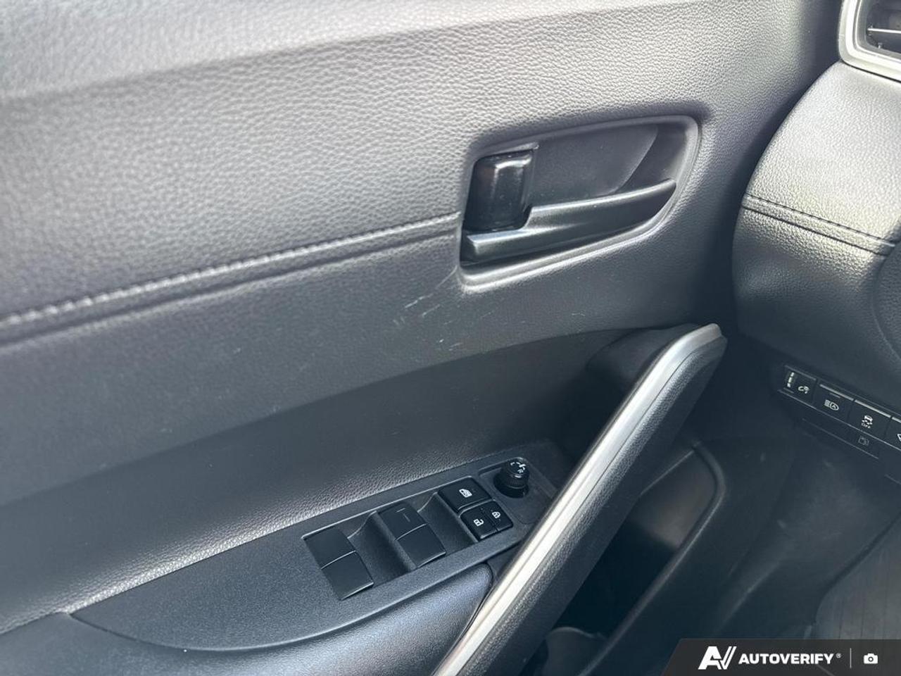 2023 Toyota Corolla Cross SE HYBRID   BACKUP CAM   BLUETOOTH   HTD SEATS   K Photo