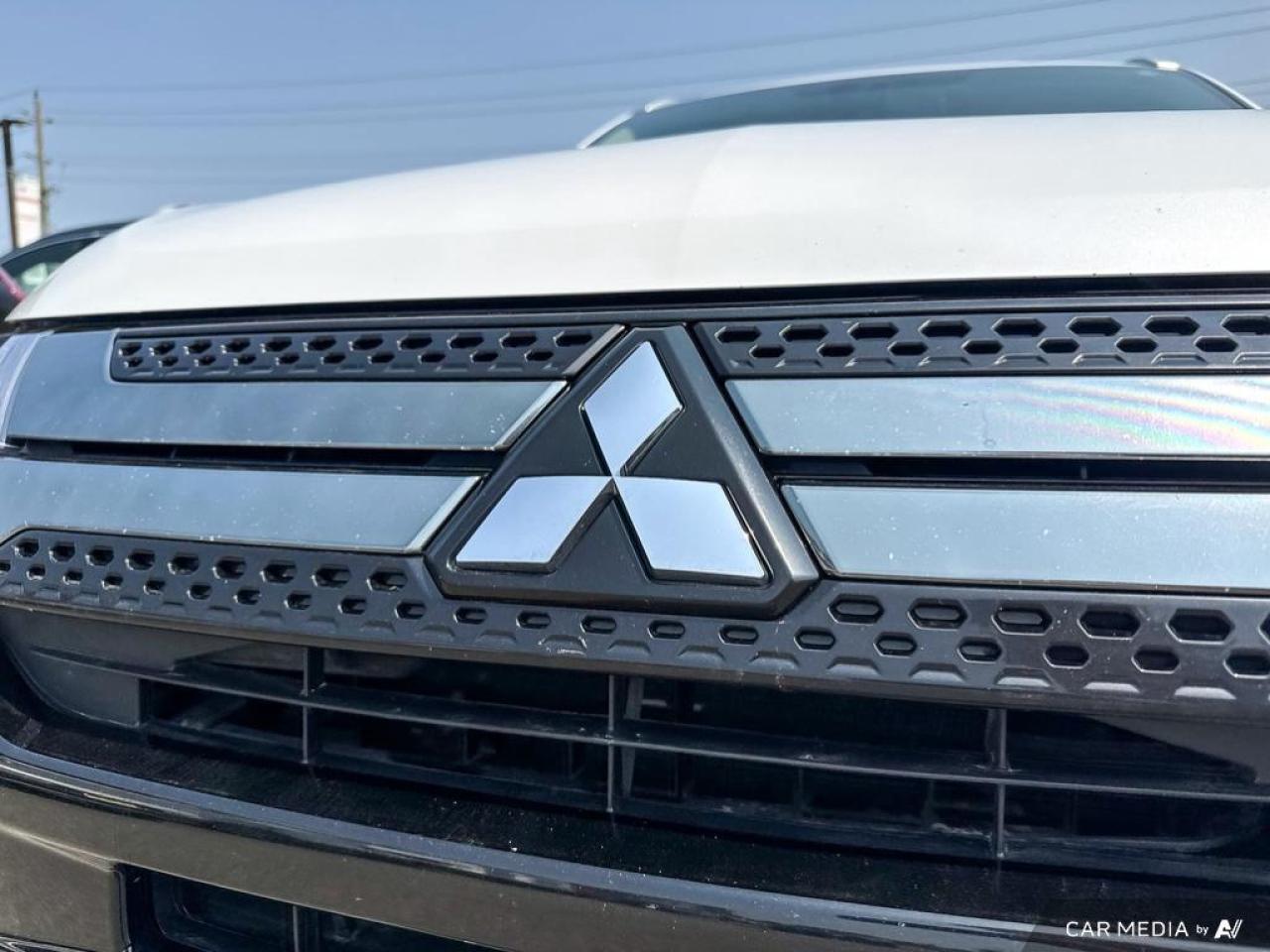 2020 Mitsubishi Outlander PHEV SEL HYBRID   BACKUP CAM   BLUETOOTH   HTD LTHR SEA Photo