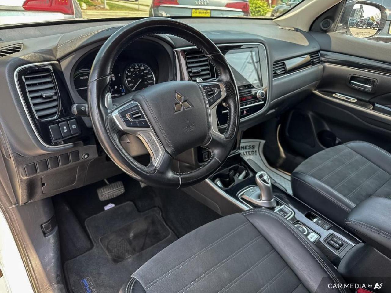 2020 Mitsubishi Outlander PHEV SEL HYBRID   BACKUP CAM   BLUETOOTH   HTD LTHR SEA Photo