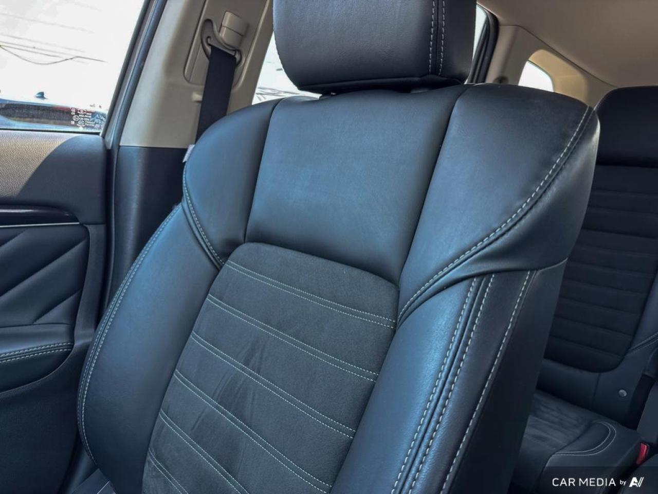 2020 Mitsubishi Outlander PHEV SEL HYBRID   BACKUP CAM   BLUETOOTH   HTD LTHR SEA Photo