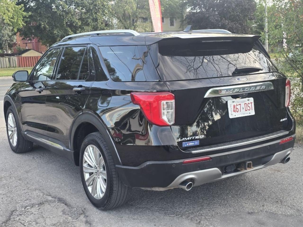 2023 Ford Explorer Limited 4dr 4x4 Automatic Photo4