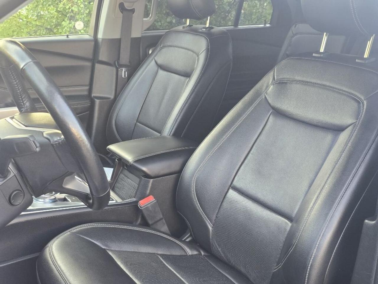 2023 Ford Explorer Limited 4dr 4x4 Automatic Photo