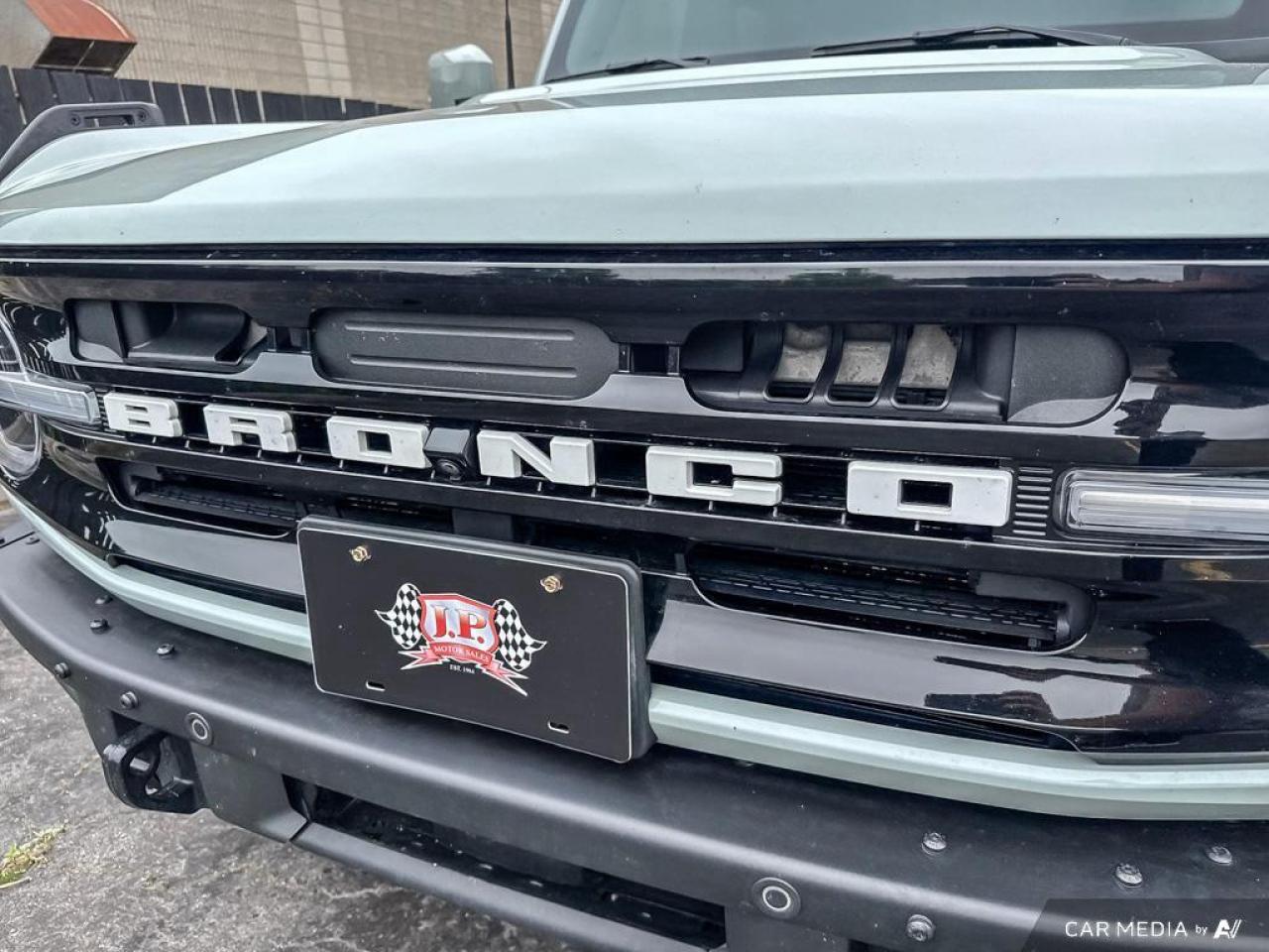 2022 Ford Bronco Outer Banks BACKUP CAM   BLUETOOTH   KEYLESS ENTRY Photo