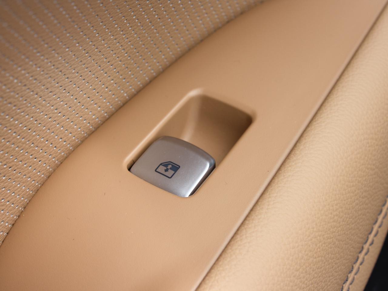 2025 Genesis G70 2.5T Advanced / Heated & Vent Seats / Bose Audio Photo