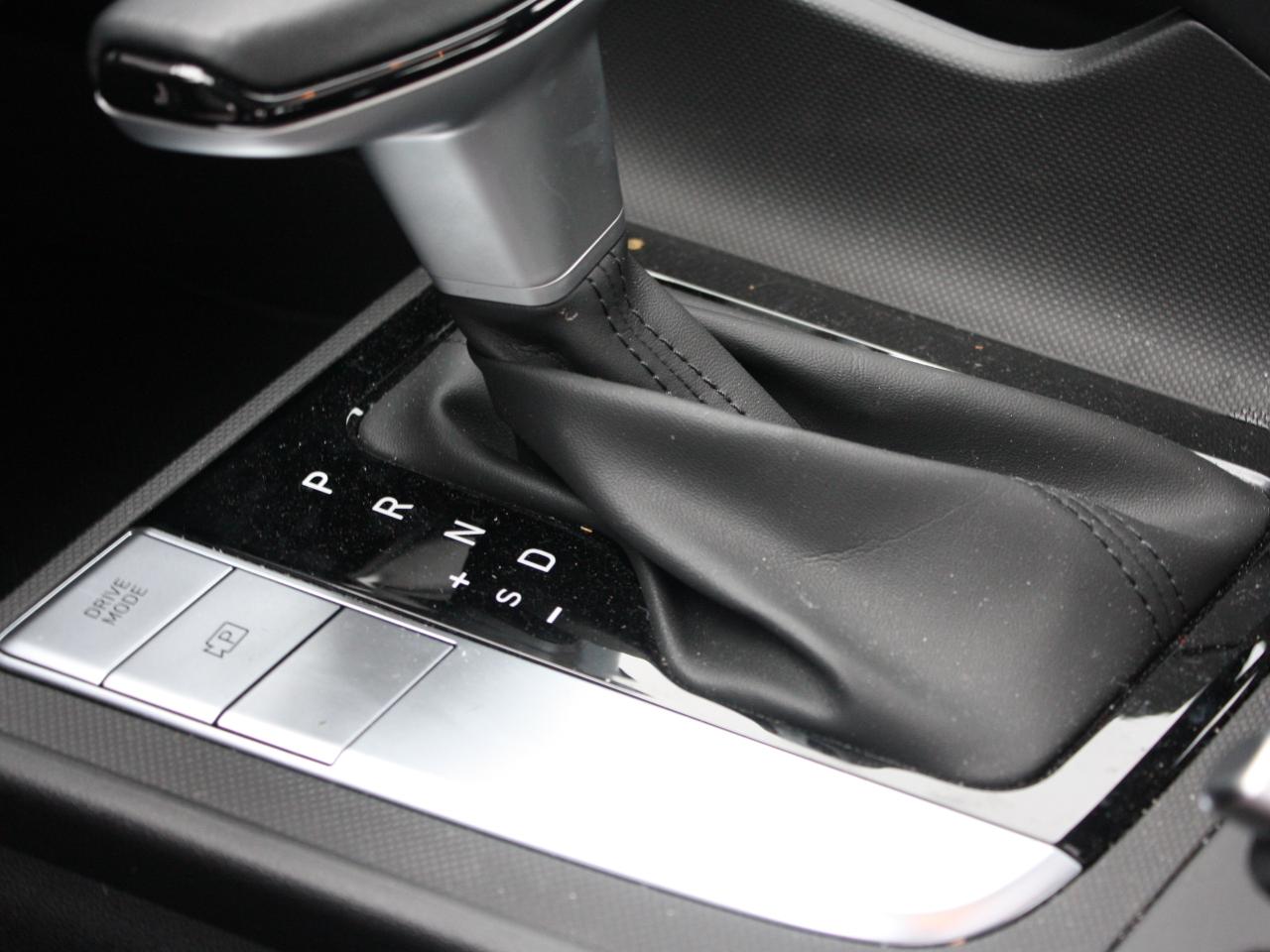 2025 Hyundai Elantra Preferred WITH TECH PKG Photo