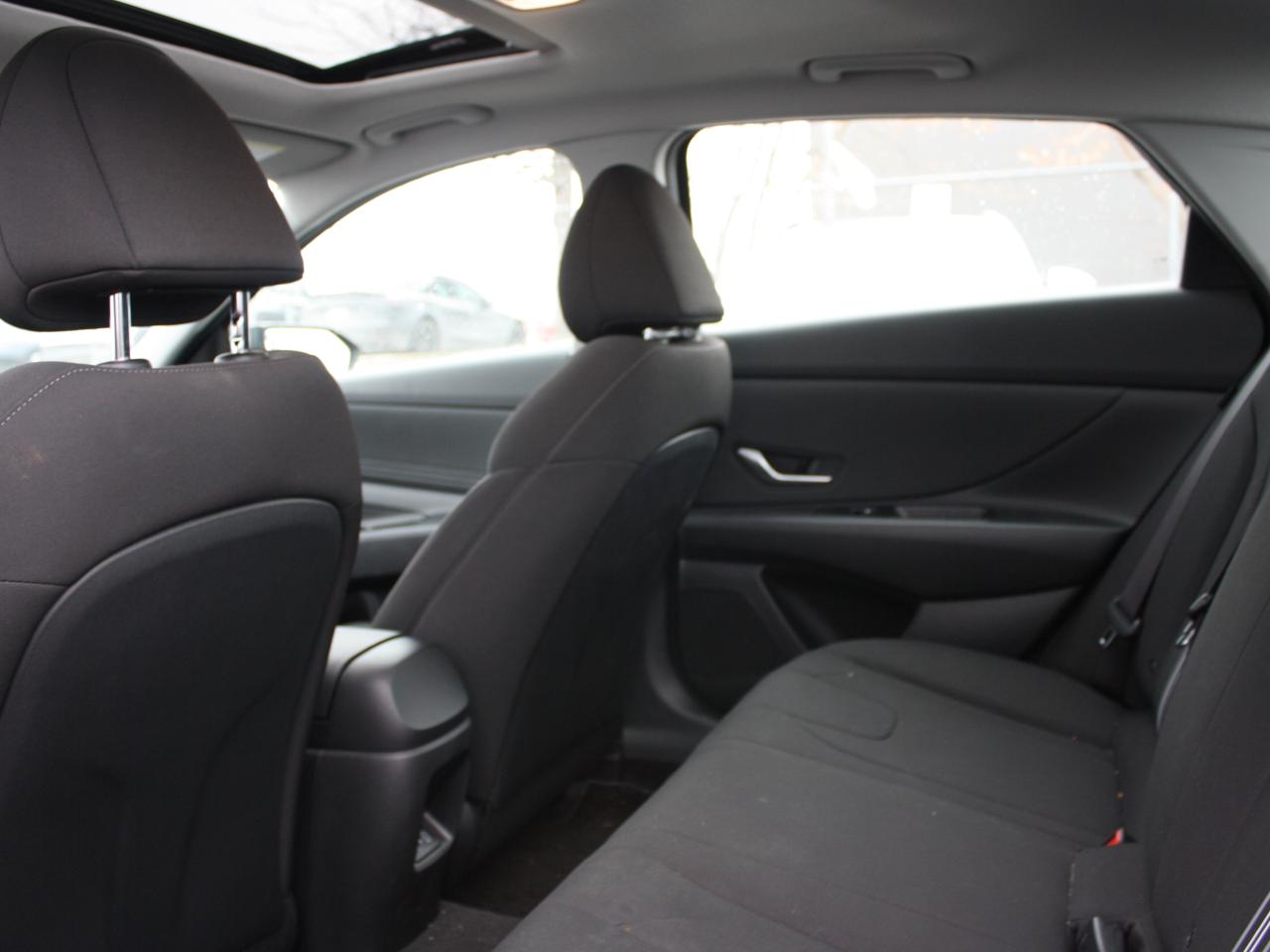 2025 Hyundai Elantra Preferred WITH TECH PKG Photo