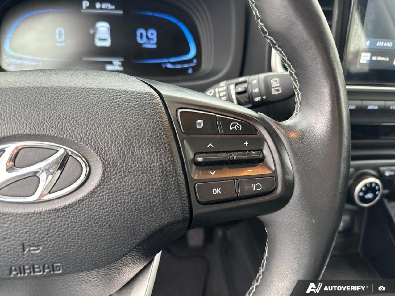 2023 Hyundai Venue Preferred w/Two-Tone BACKUP CAM   BLUETOOTH   HTD Photo