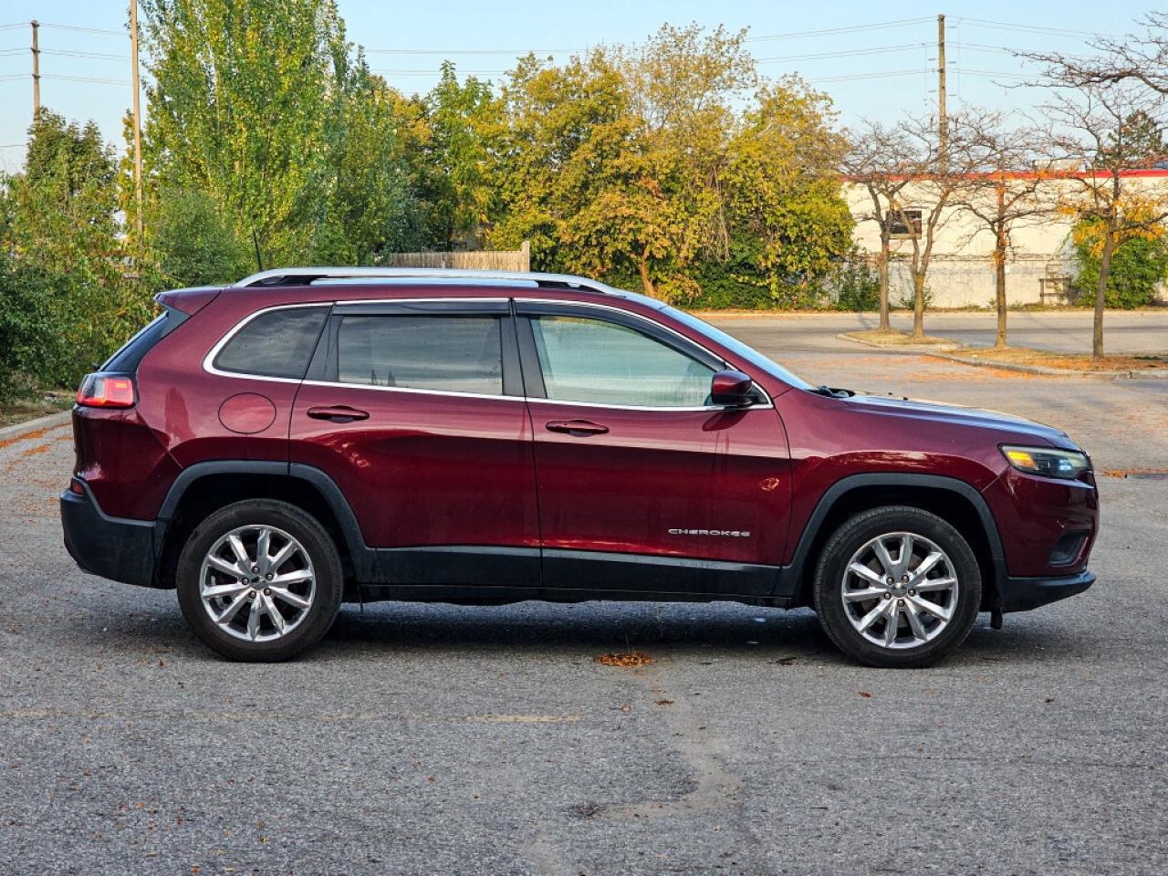 2019 Jeep Cherokee 4X4 Photo3